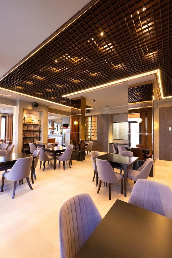 New Donantelo Hotel Vlorë Exteriér fotografie