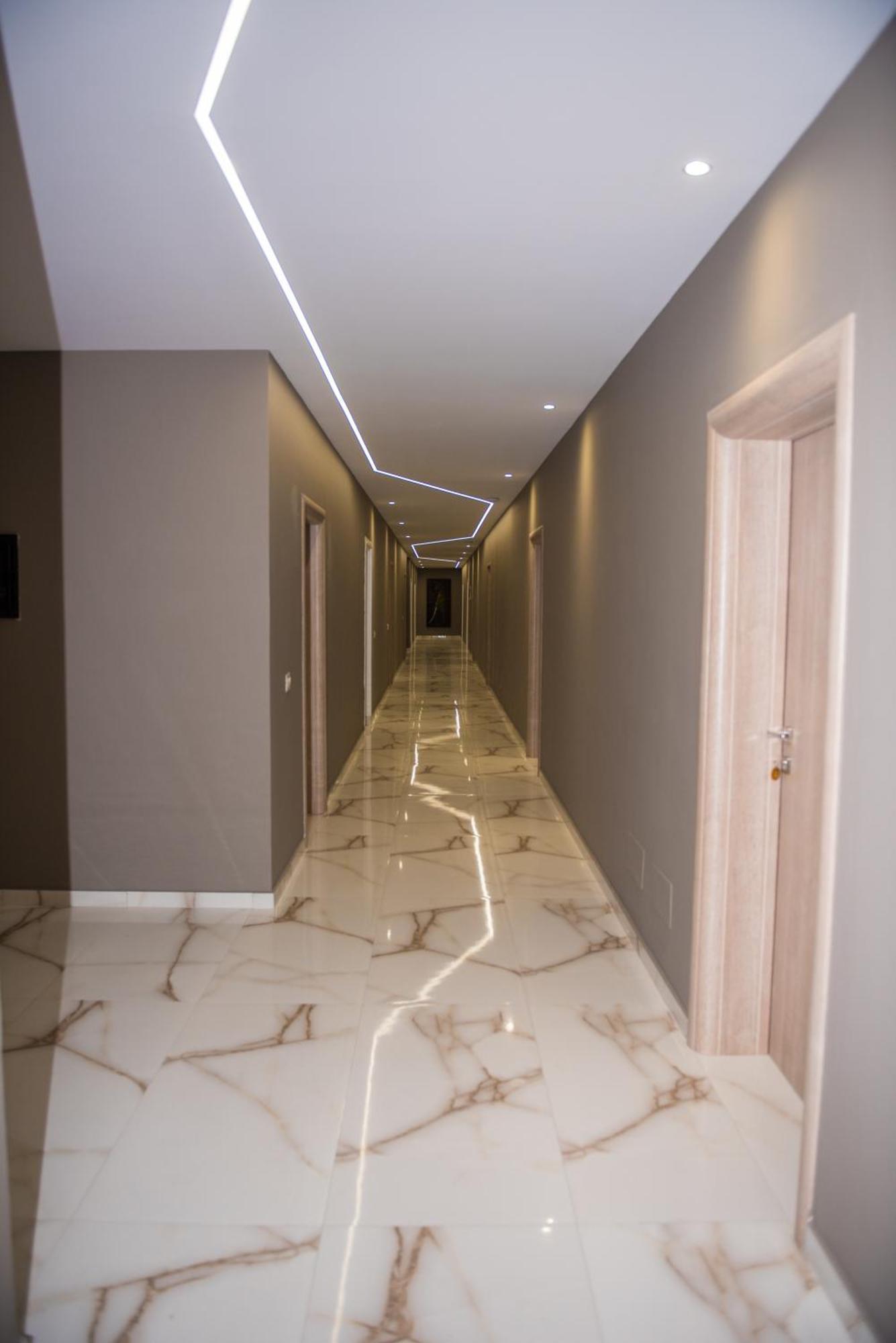 New Donantelo Hotel Vlorë Exteriér fotografie