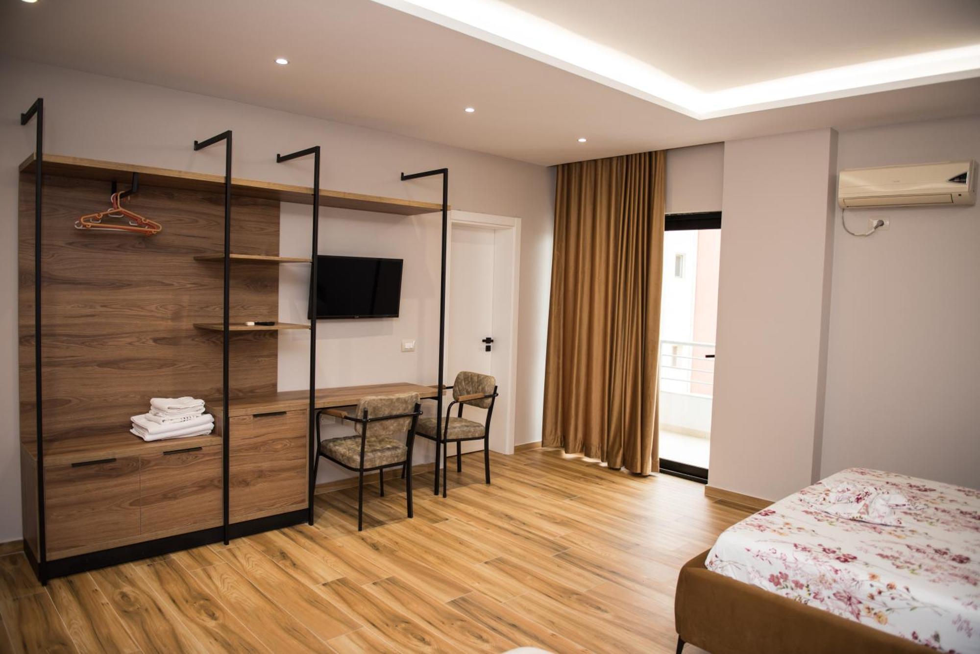 New Donantelo Hotel Vlorë Exteriér fotografie